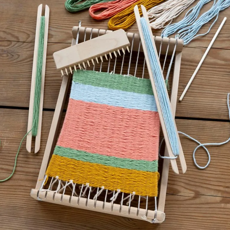 Ensemble de métier à tisser en bois